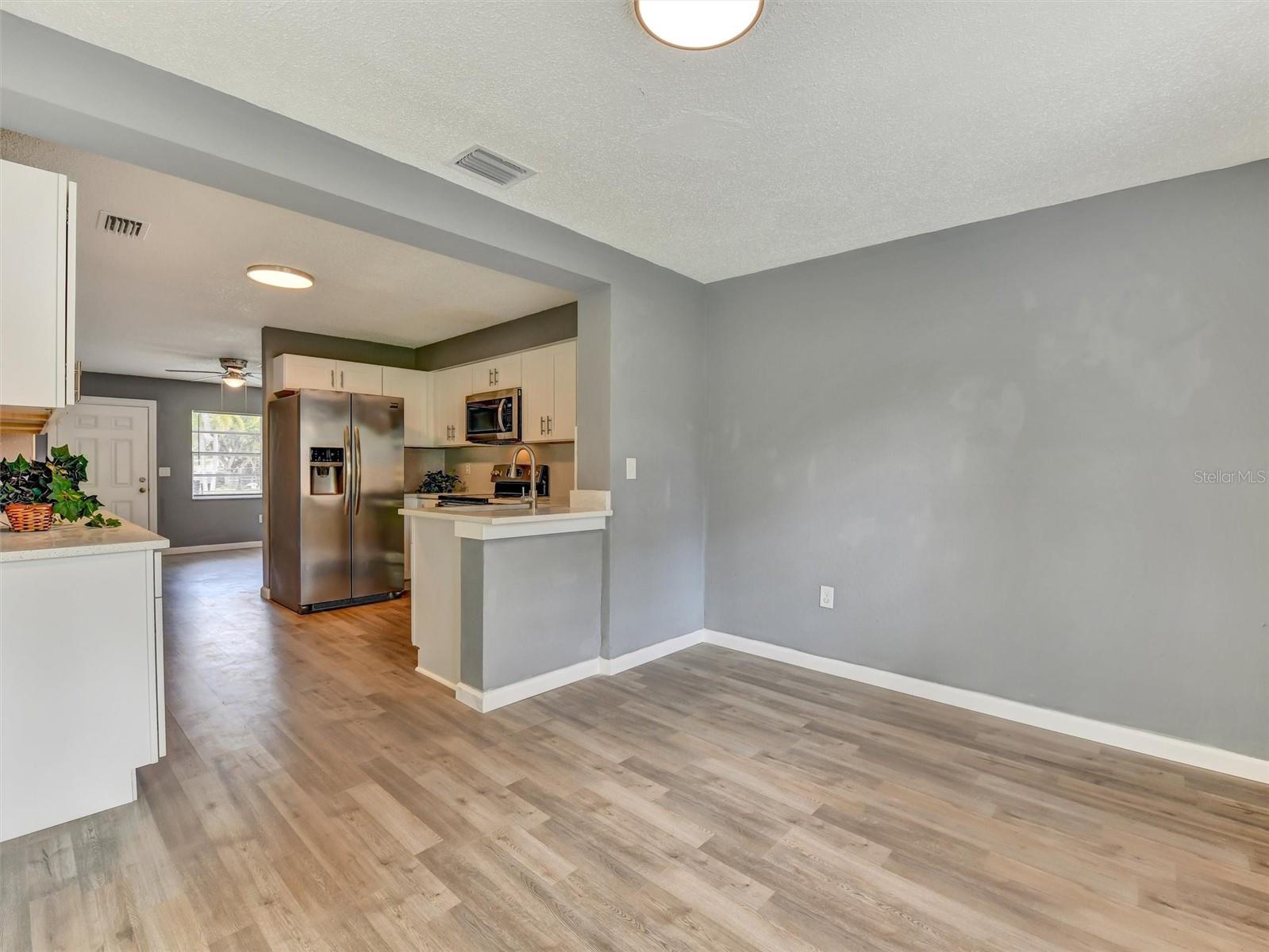 7138 OAKWOOD DR