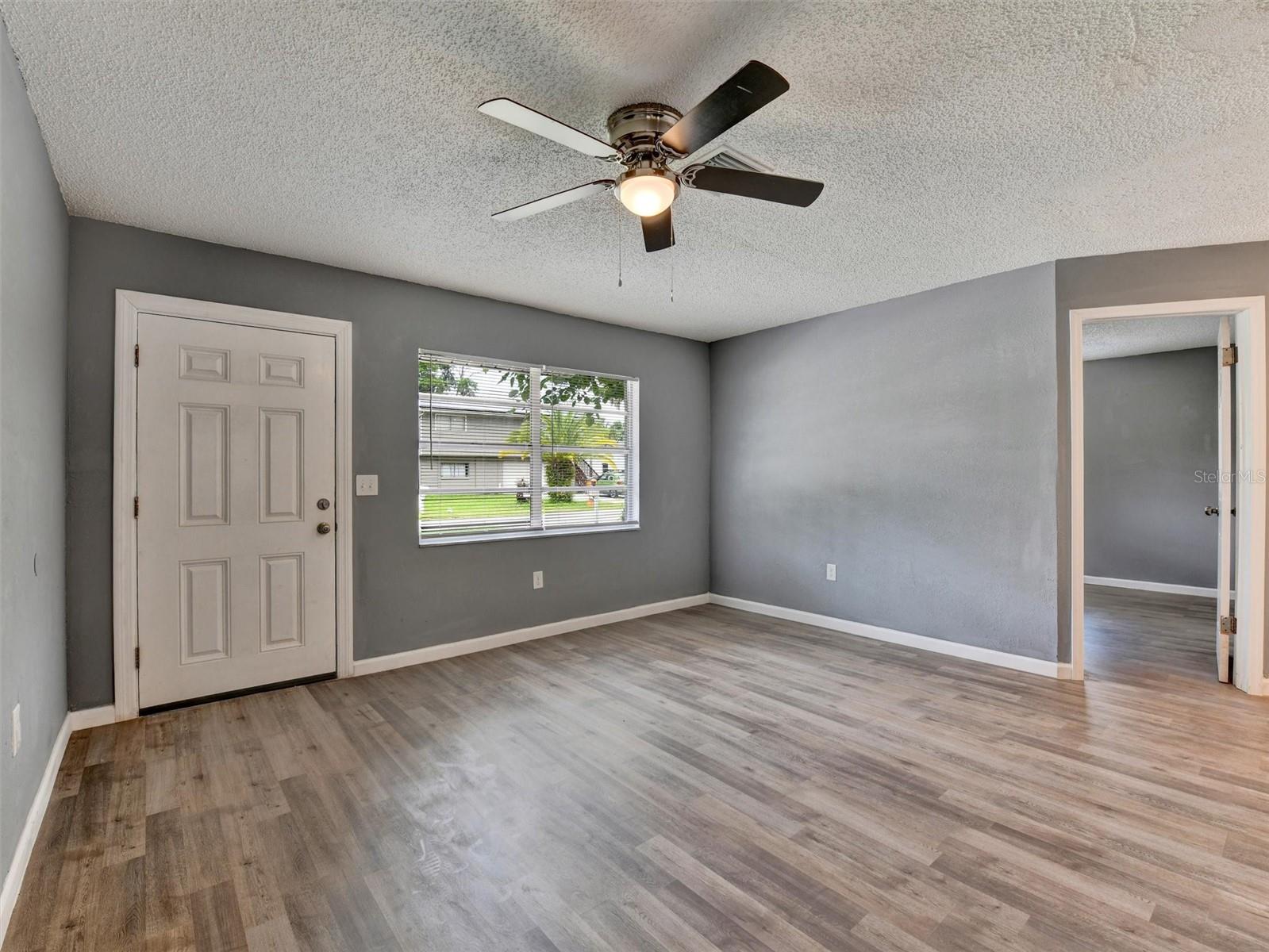 7138 OAKWOOD DR