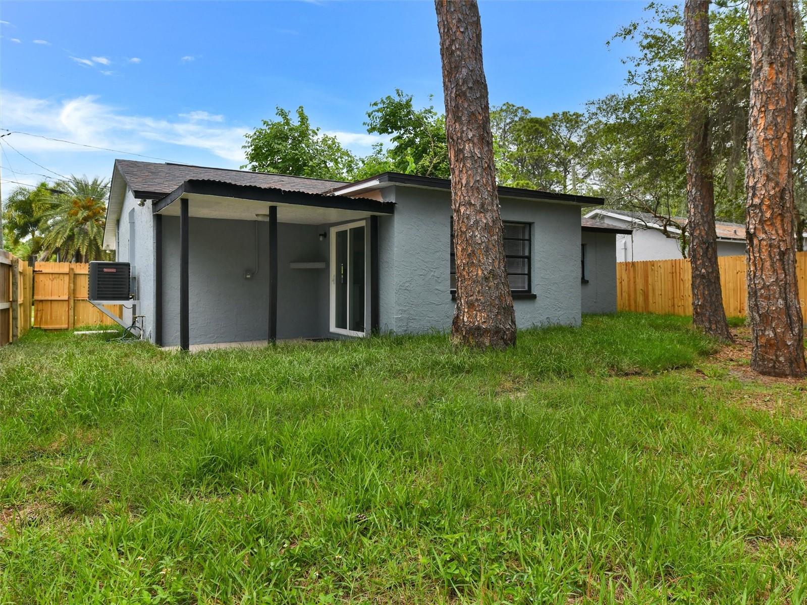 7138 OAKWOOD DR