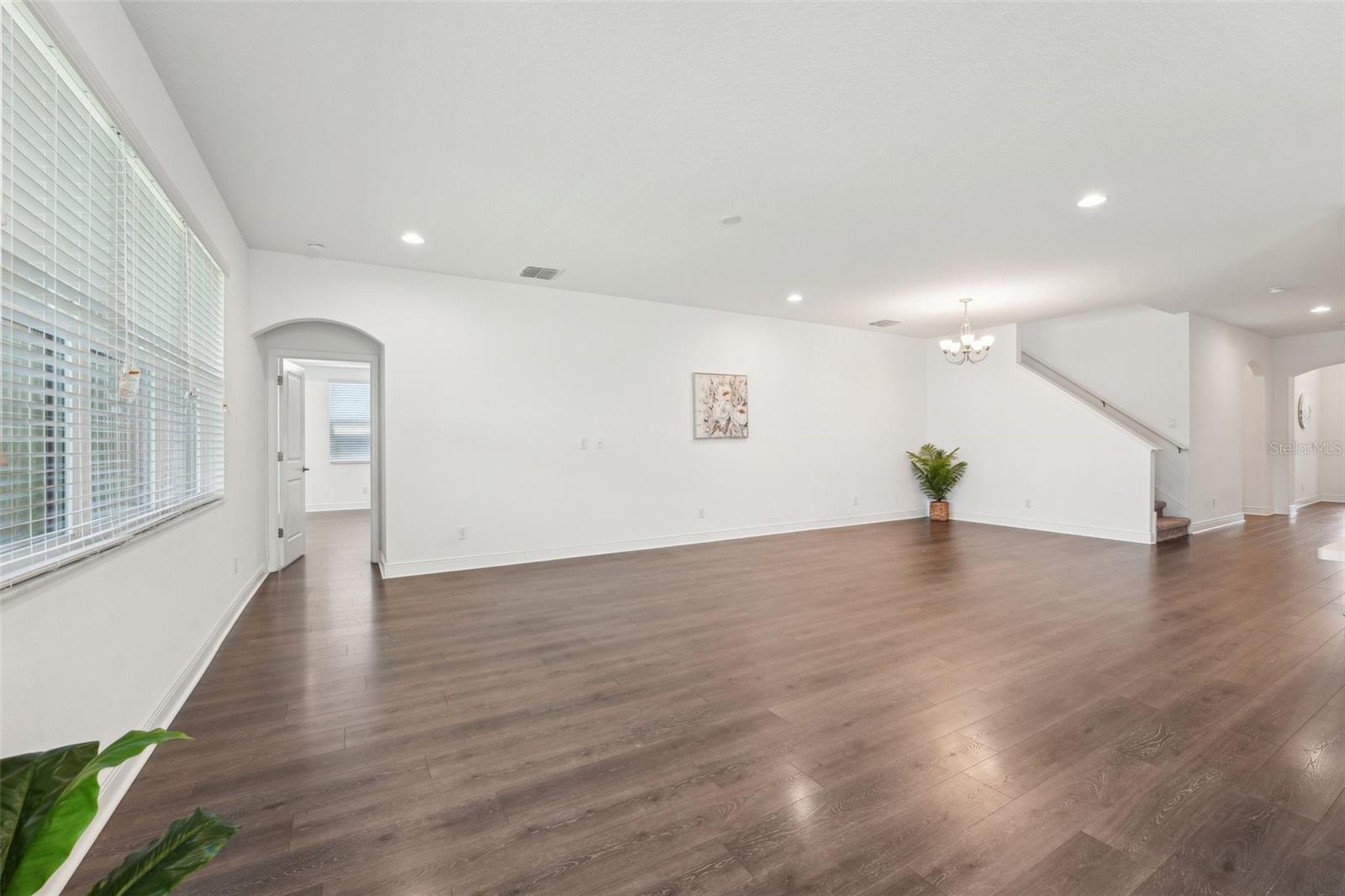 1741 CHERRY WALK RD