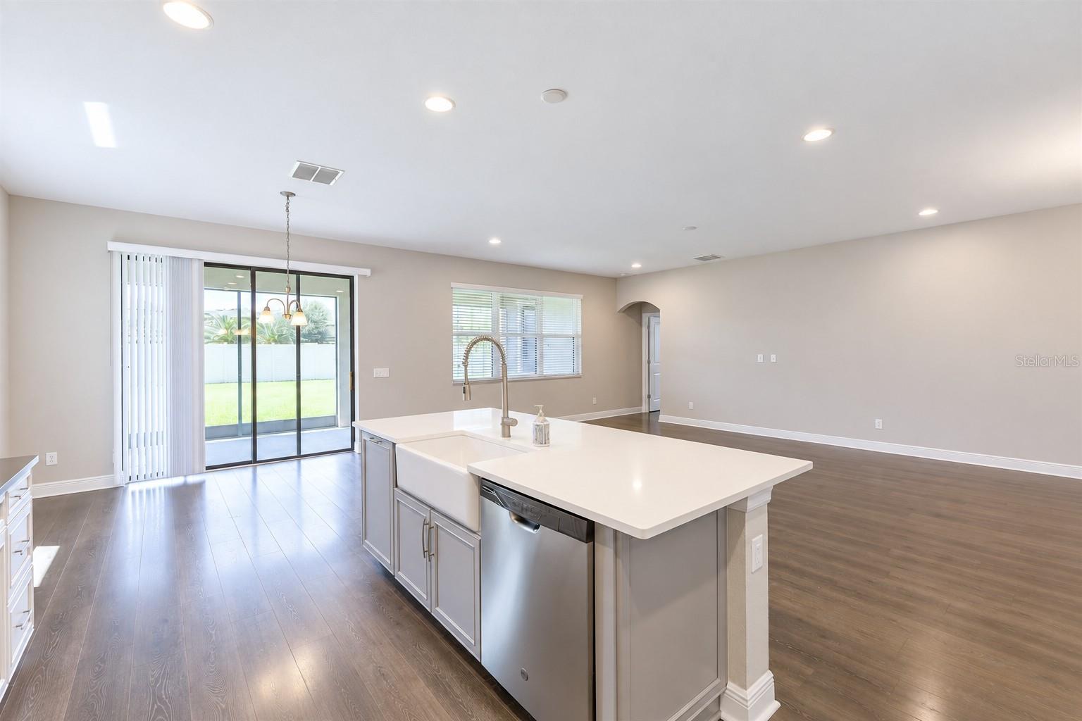 1741 CHERRY WALK RD