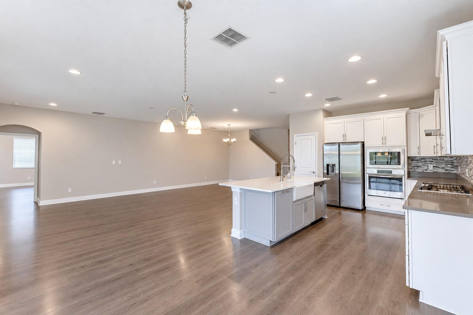 1741 CHERRY WALK RD