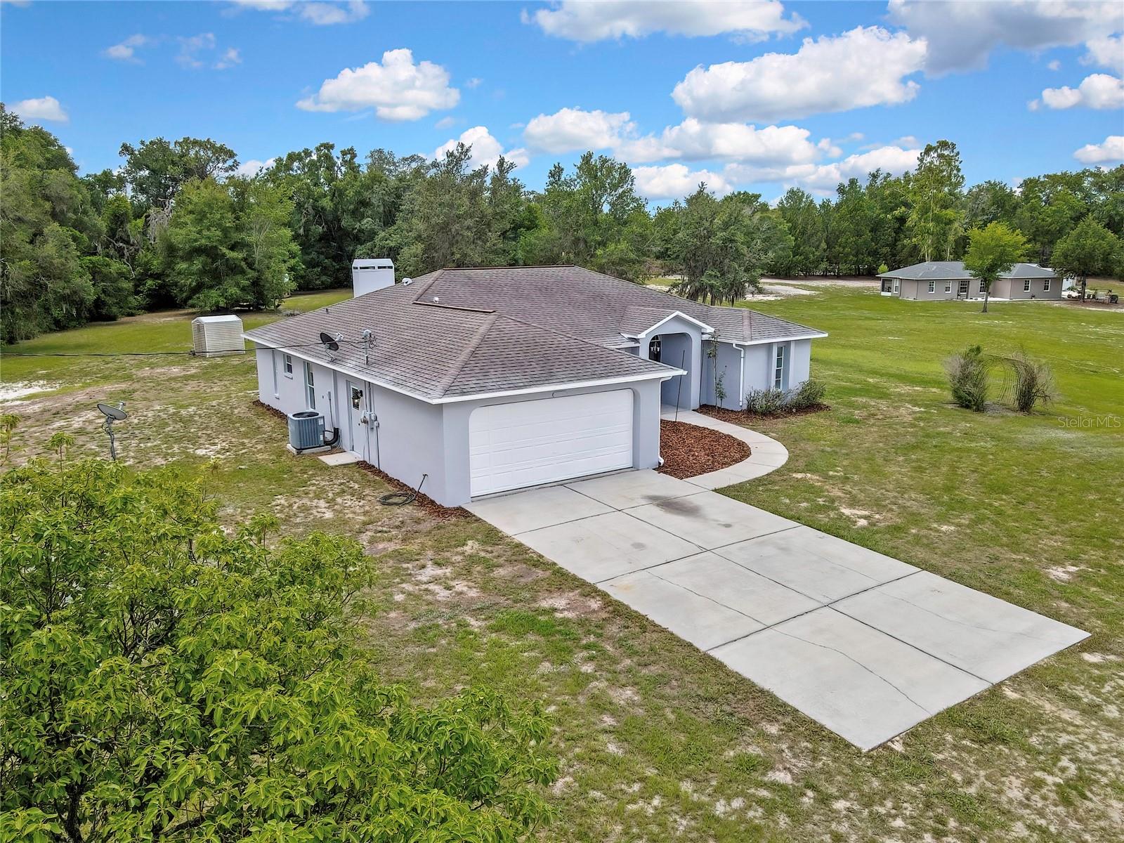 20136 TWIN OAKS RD