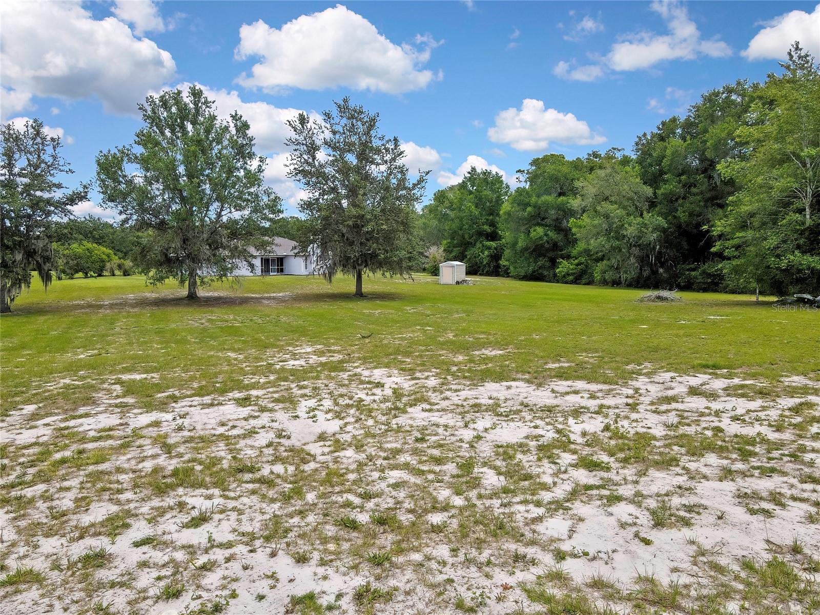 20136 TWIN OAKS RD