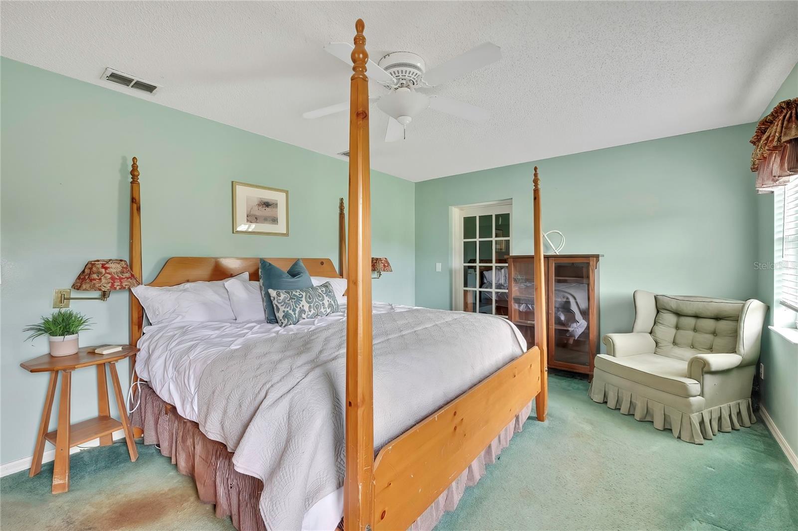 20136 TWIN OAKS RD