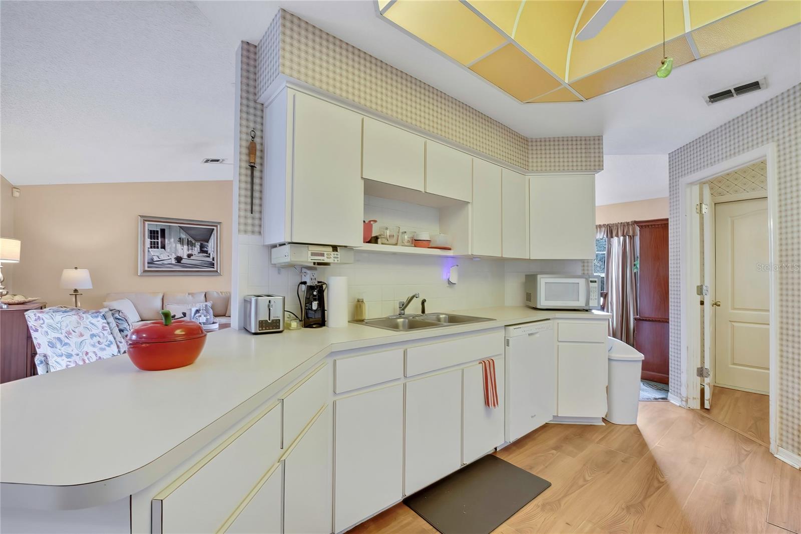 20136 TWIN OAKS RD