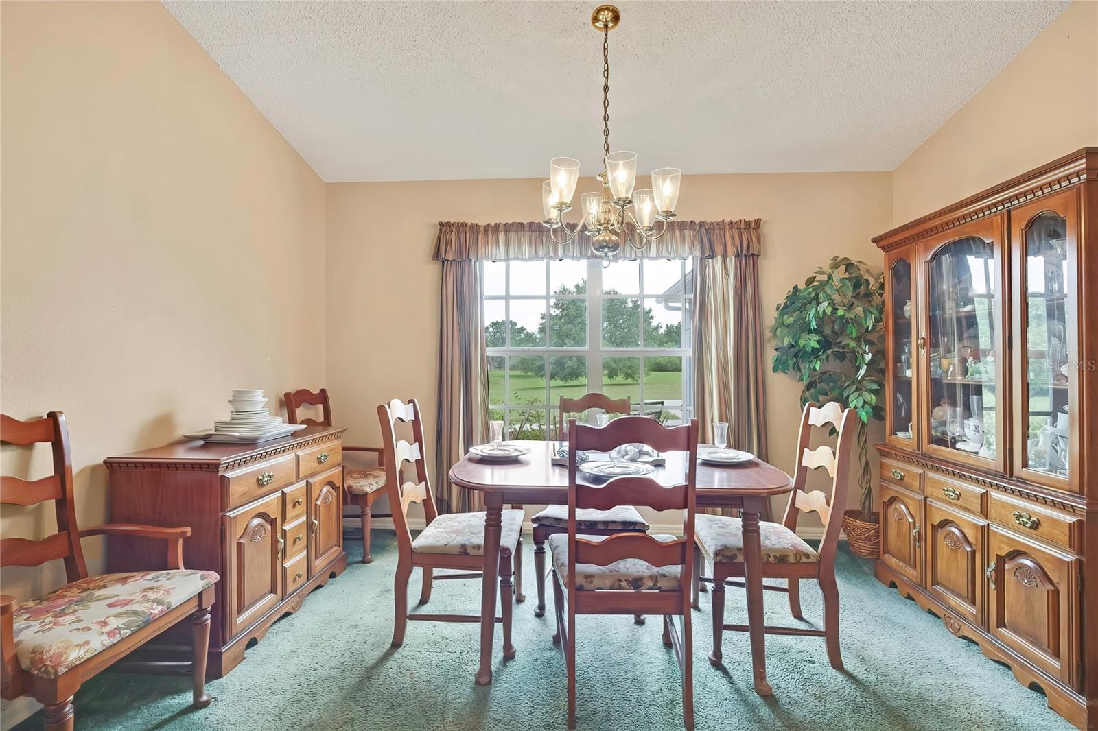 20136 TWIN OAKS RD