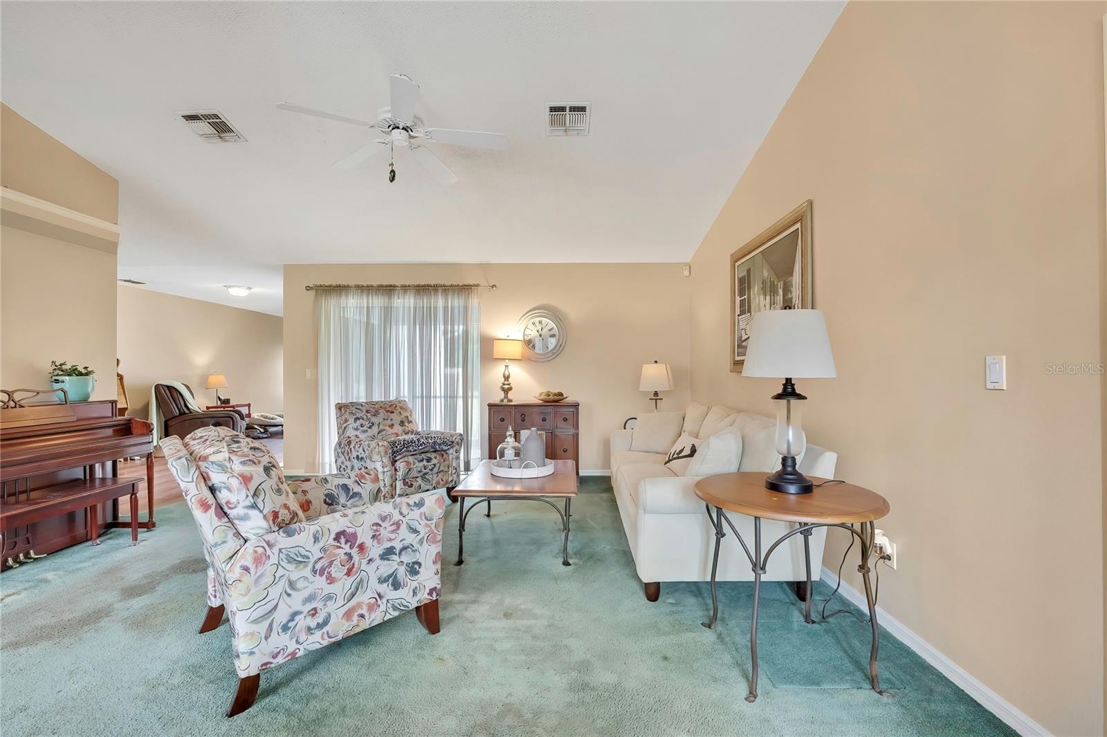 20136 TWIN OAKS RD