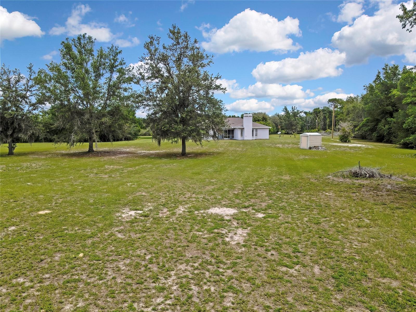 20136 TWIN OAKS RD
