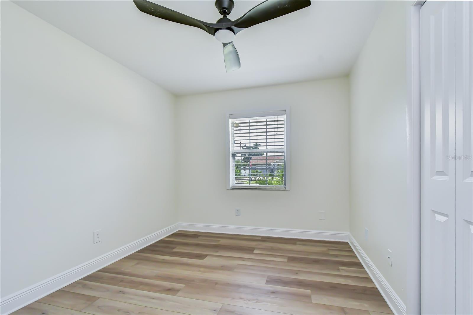 2101 W HAMILTON AVE