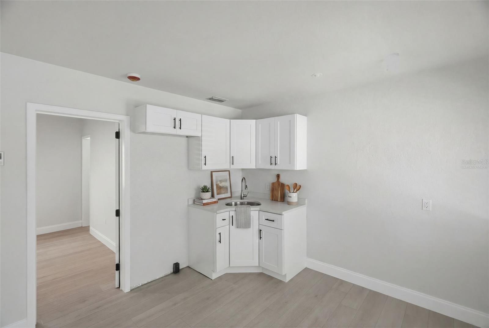 3101 BEACH BLVD S #1-5