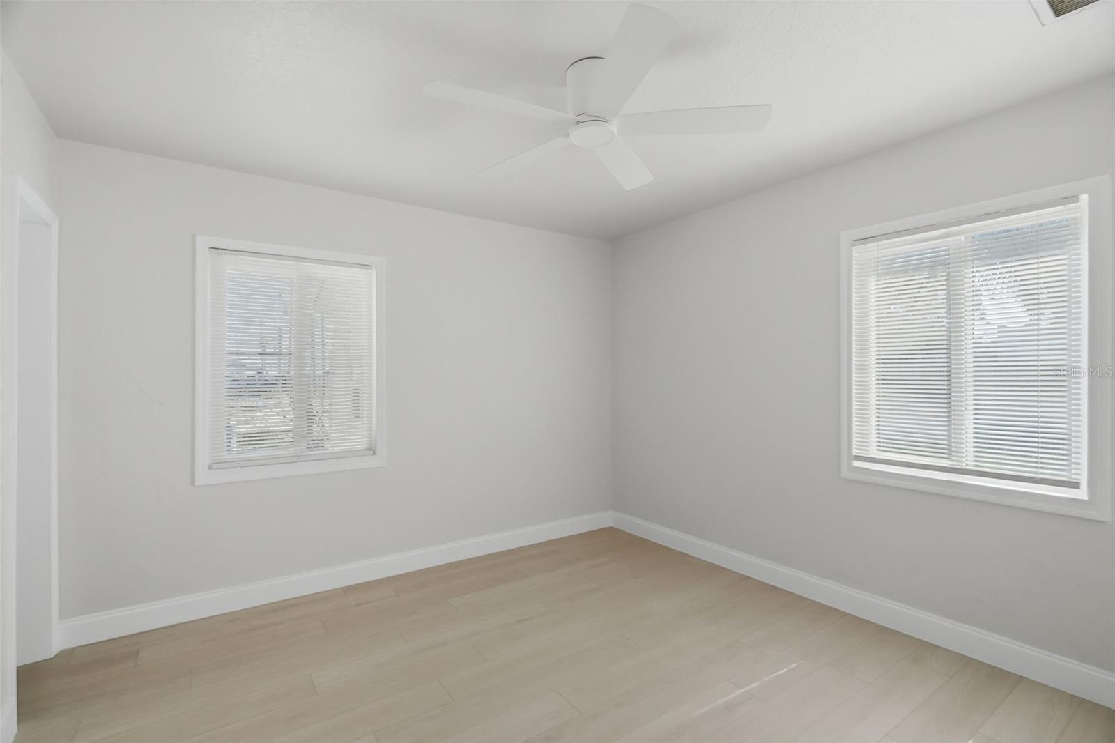 3101 BEACH BLVD S #1-5
