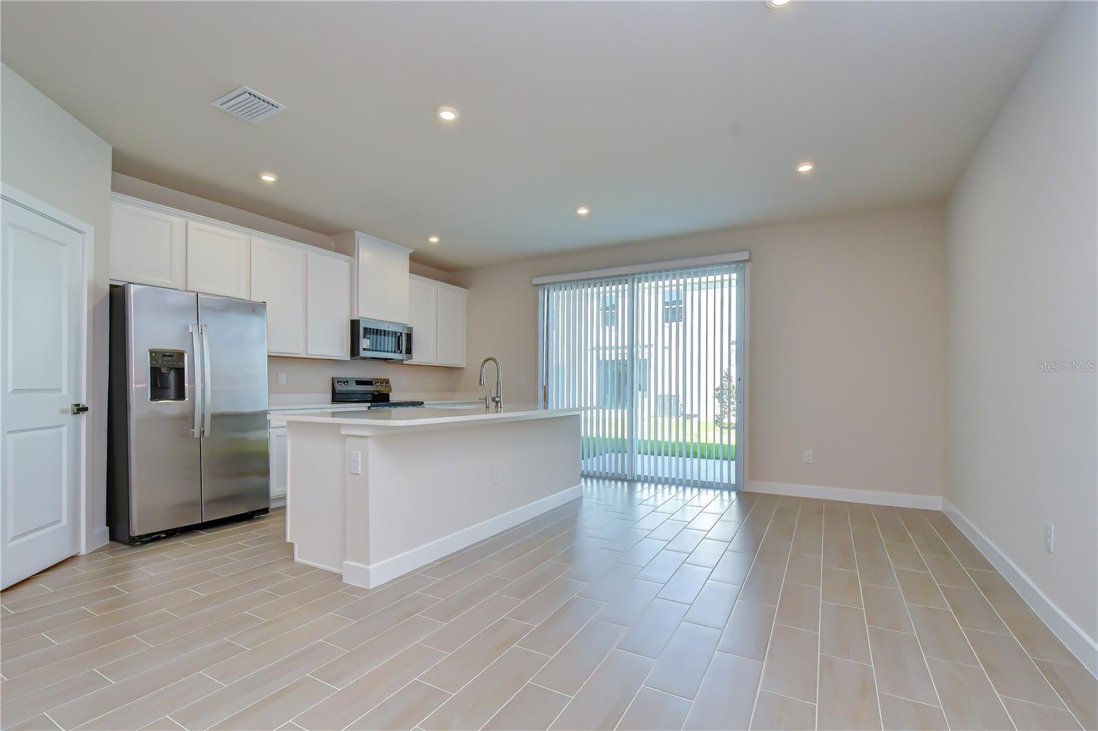 20253 LOU ANGELA LN