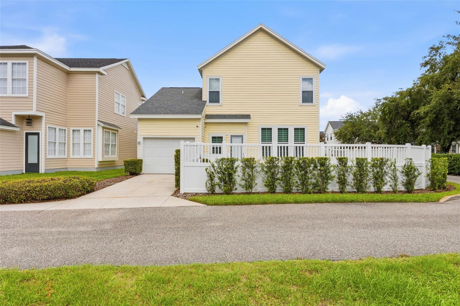 185 LONGVIEW AVE