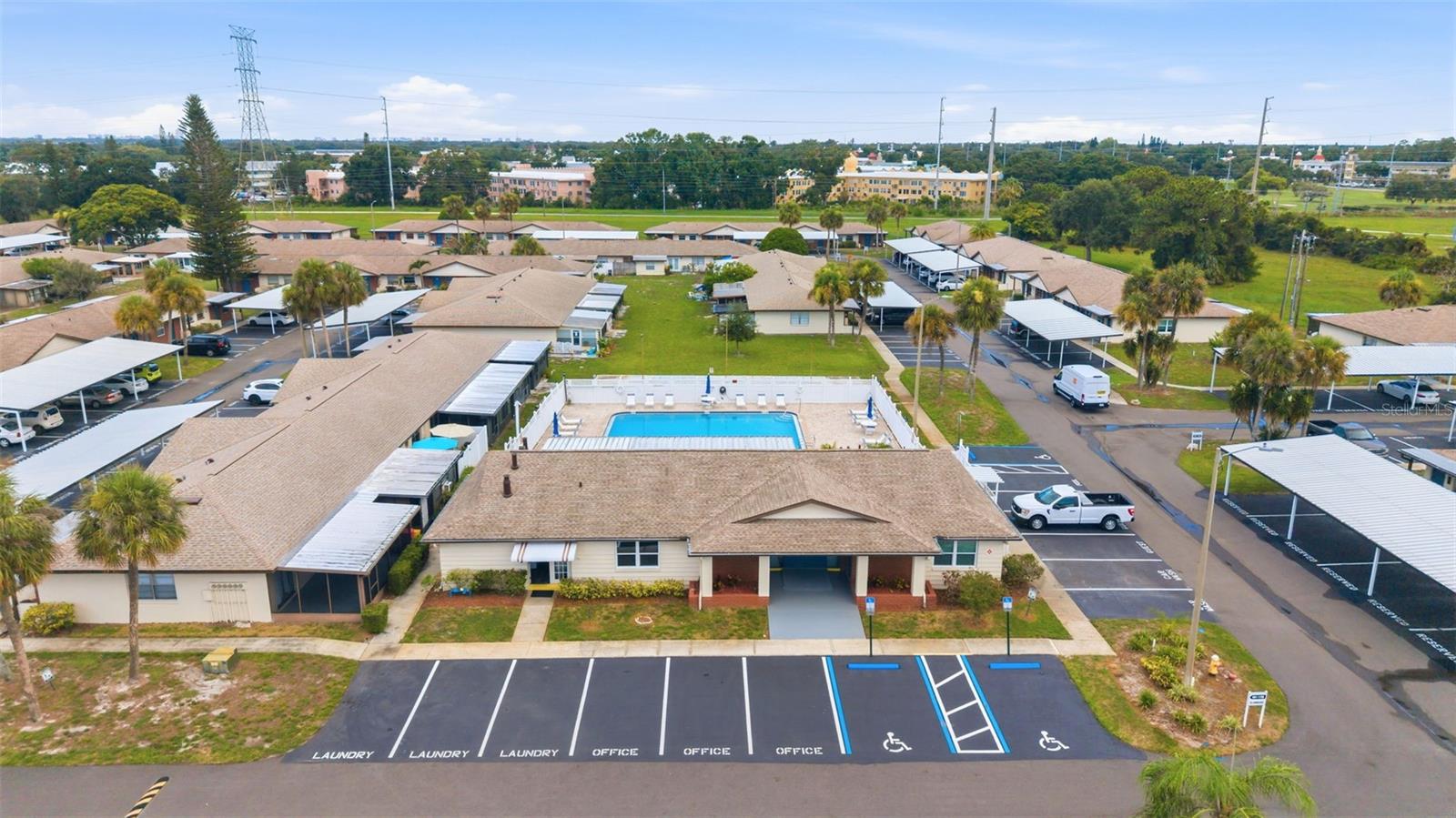 24862 US HIGHWAY 19 N #806