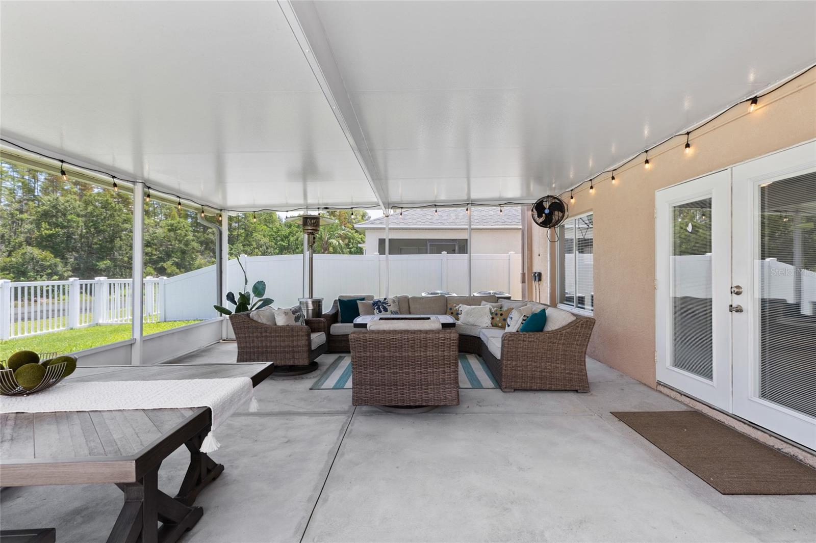18923 FISHERMANS BEND DR