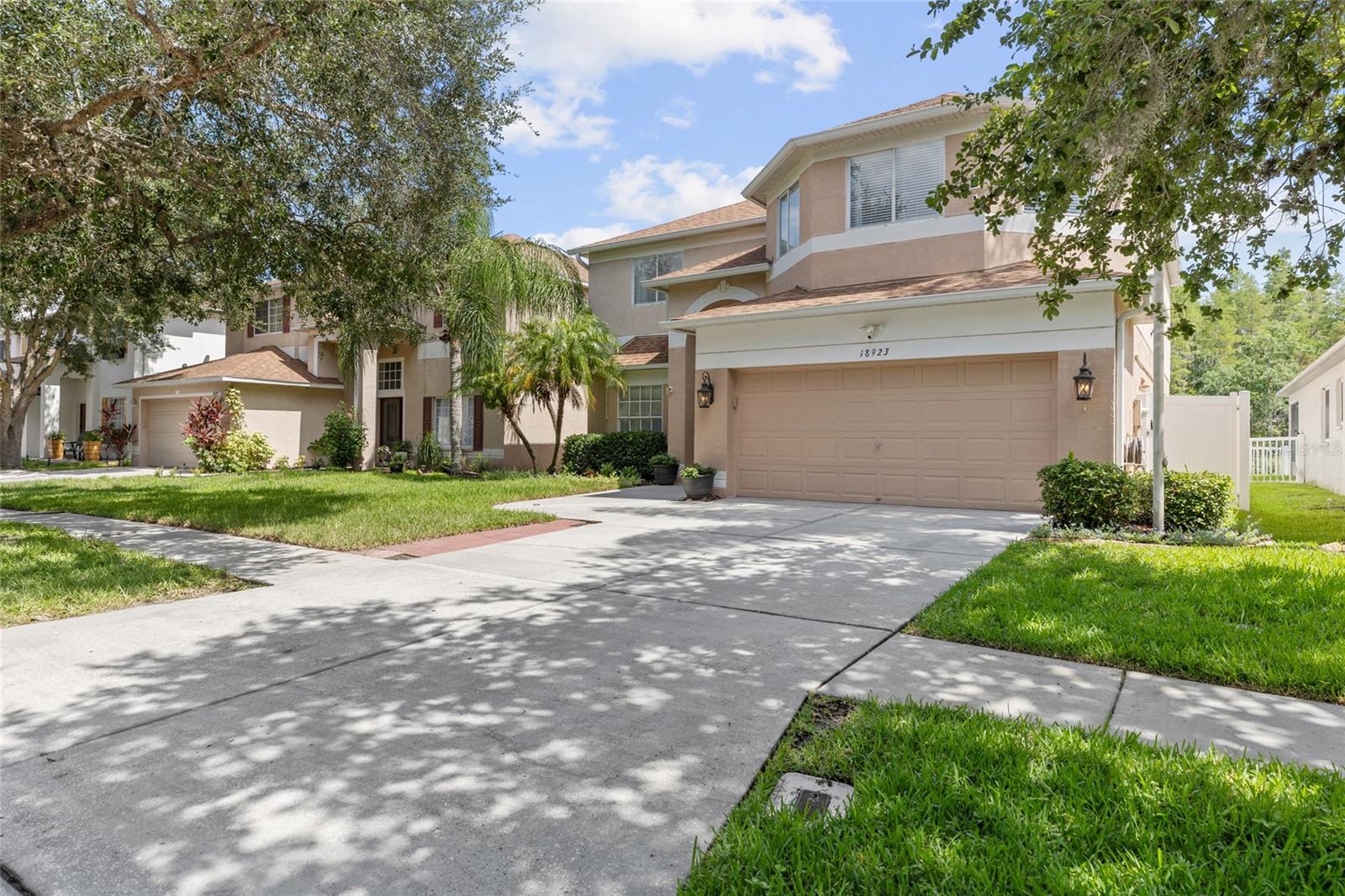 18923 FISHERMANS BEND DR