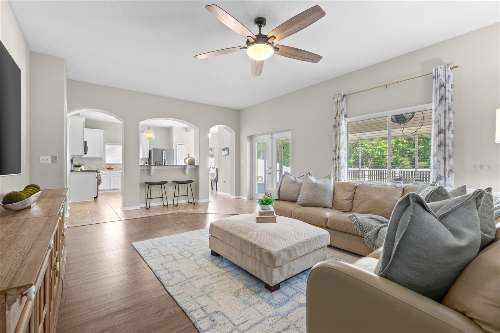 18923 FISHERMANS BEND DR