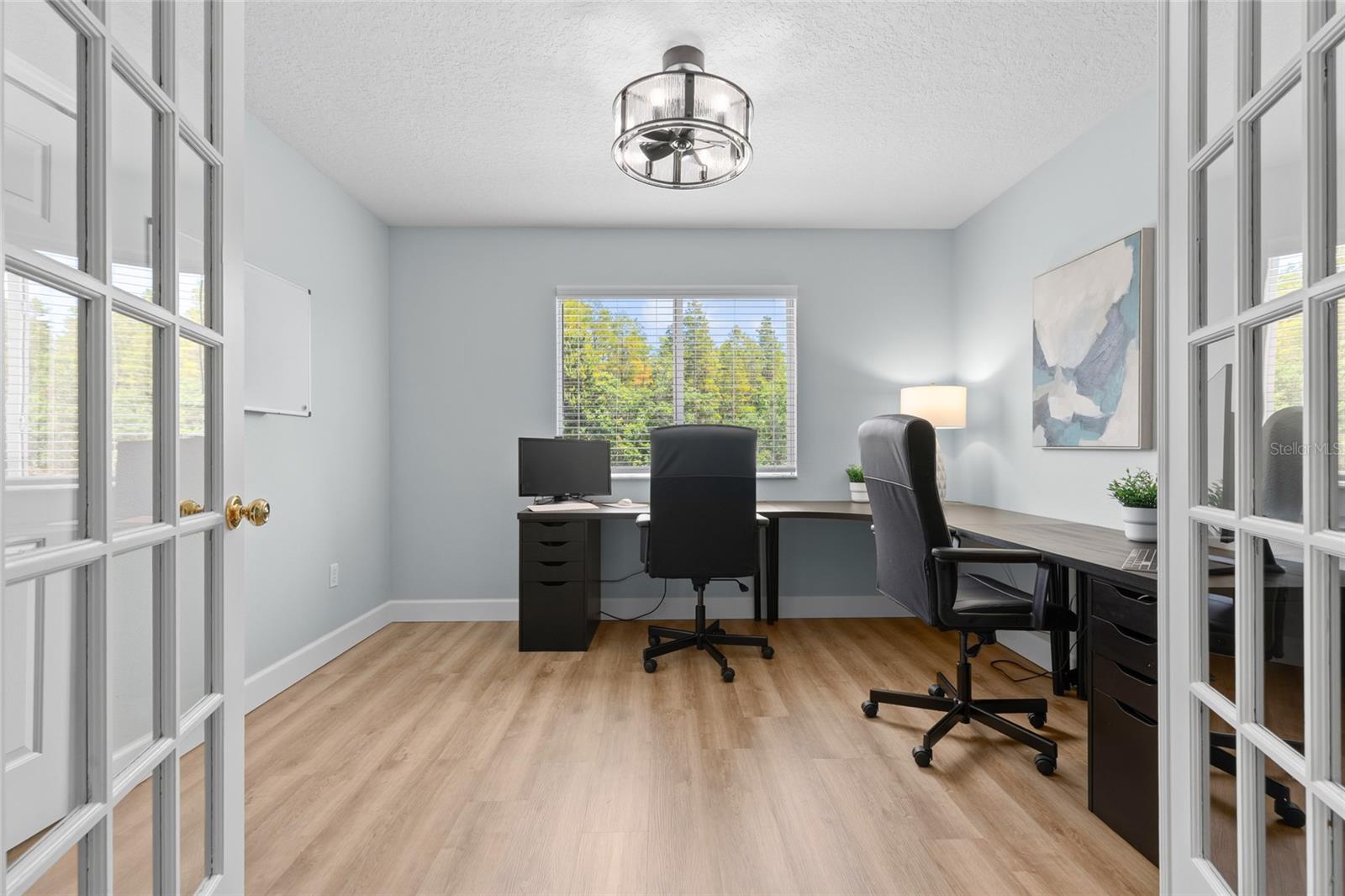 18923 FISHERMANS BEND DR
