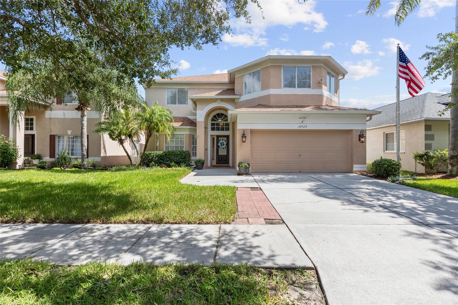 18923 FISHERMANS BEND DR