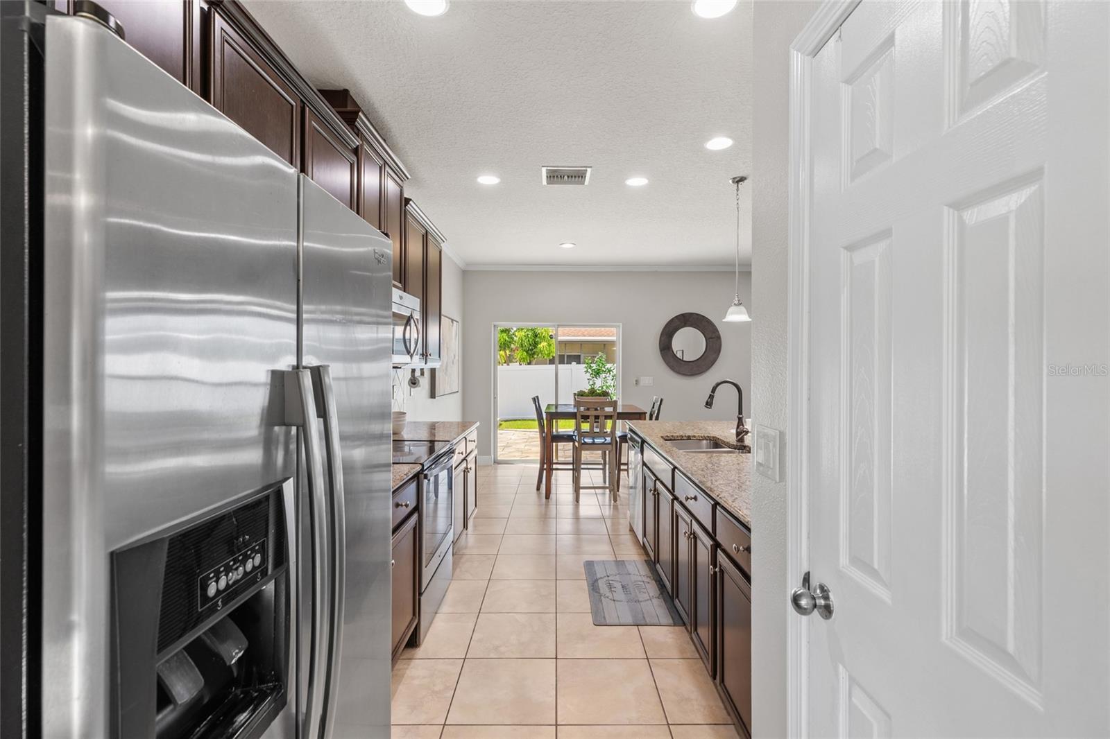 2719 CYPRESS BOWL RD