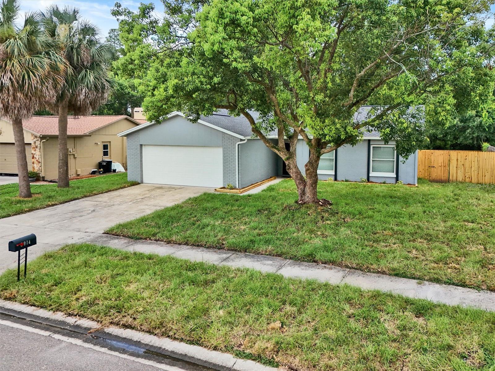4914 OAKSHIRE DR