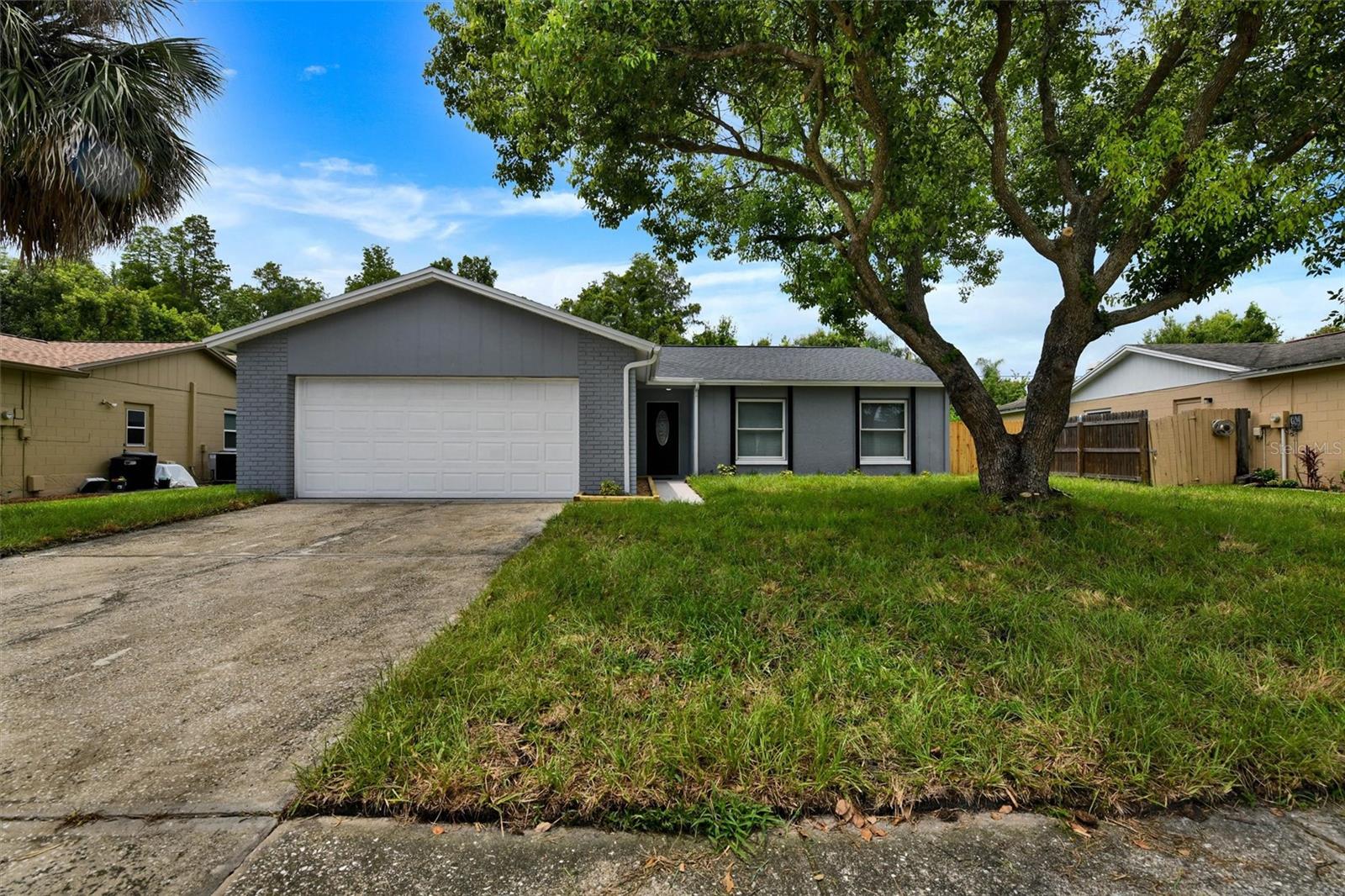 4914 OAKSHIRE DR