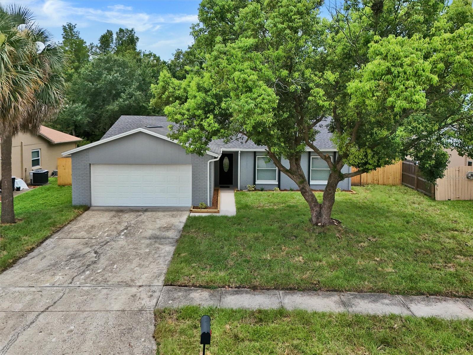 4914 OAKSHIRE DR