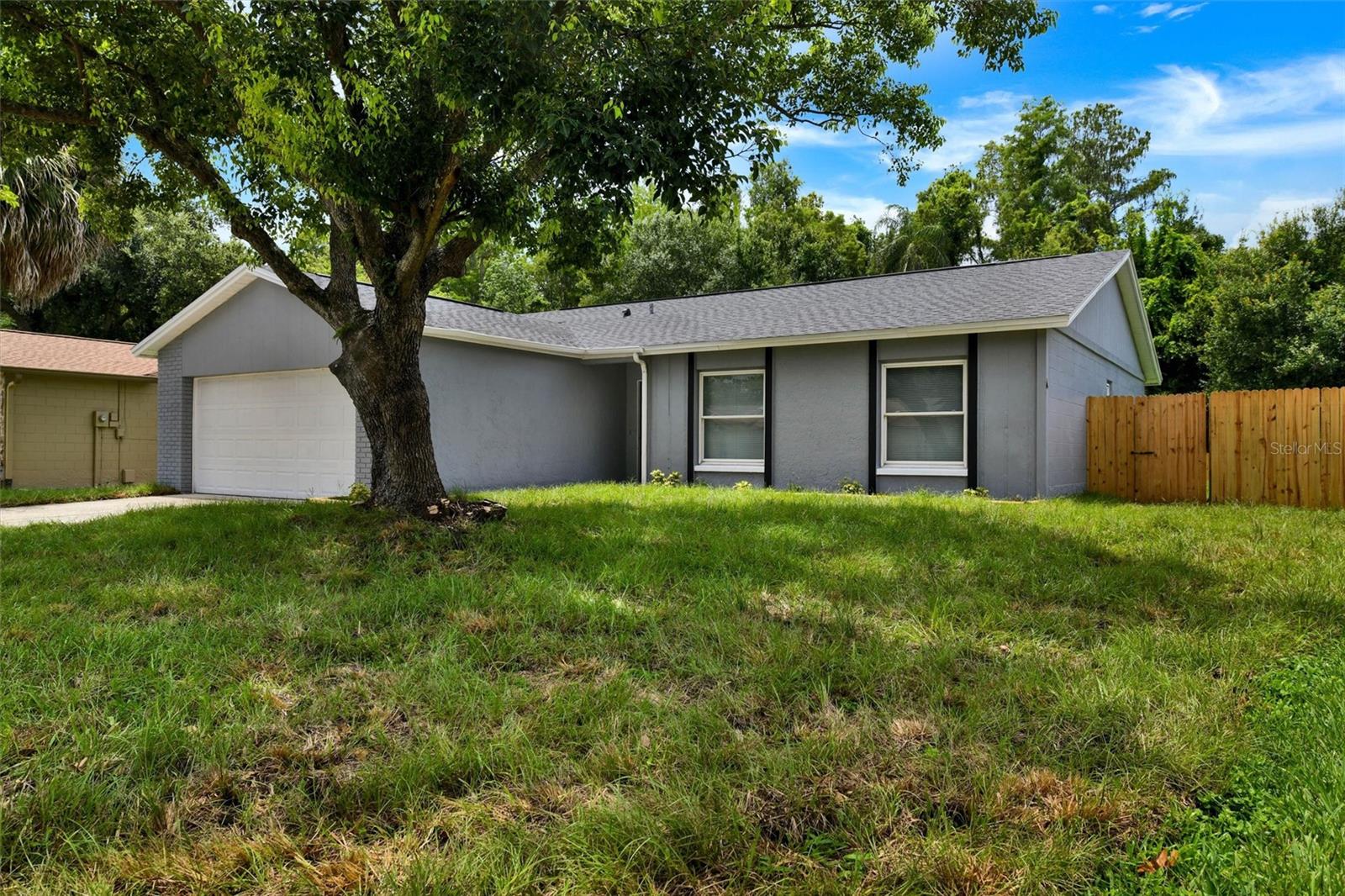 4914 OAKSHIRE DR