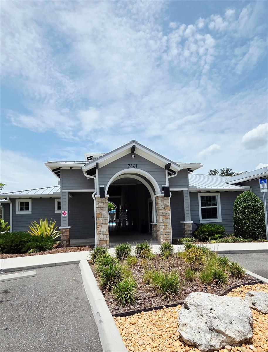 8821 WALNUT GABLE CT
