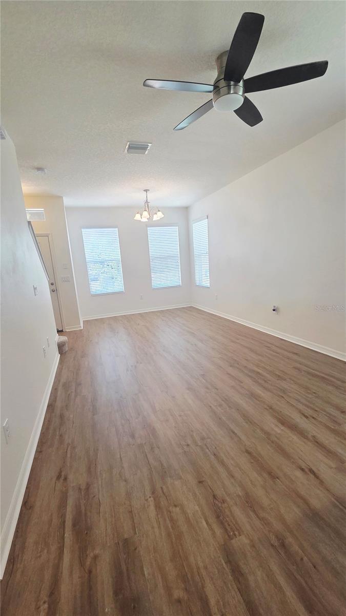 8821 WALNUT GABLE CT