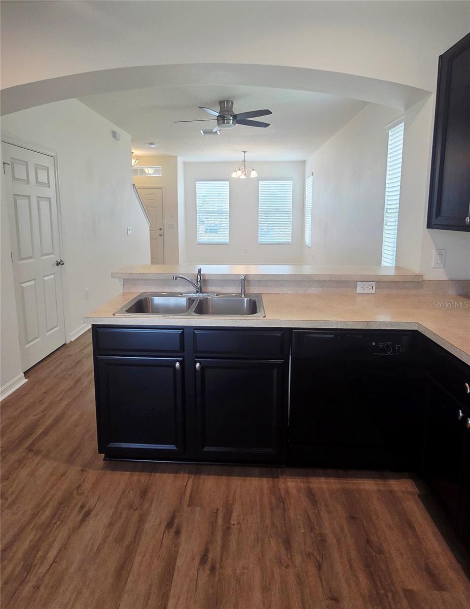 8821 WALNUT GABLE CT