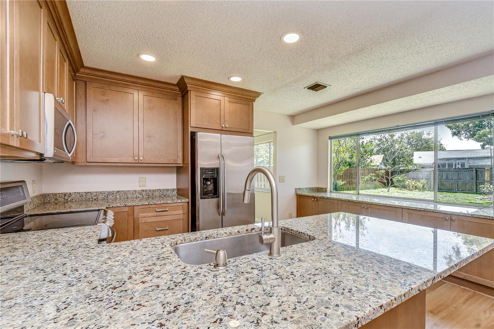 14012 CASCADE LN