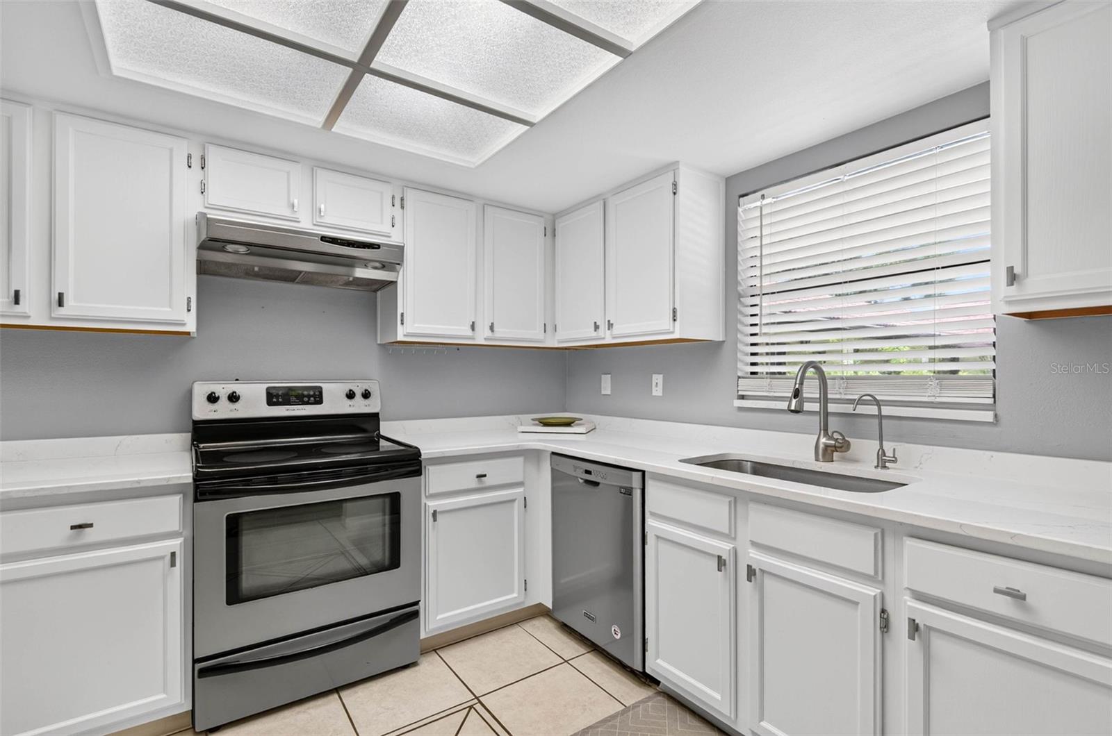 1709 HAMMOCK PINE BLVD #1709