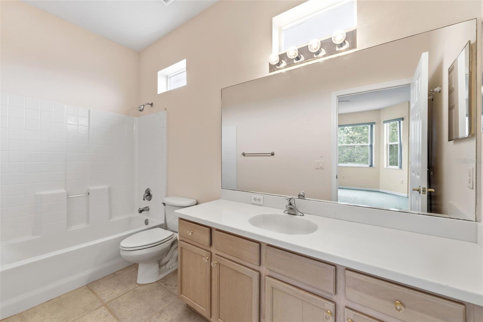 7606 BERNA LN