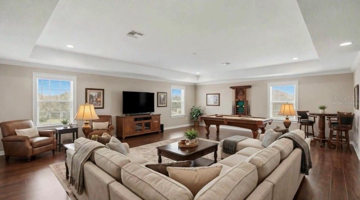 9307 PARISIAN CT