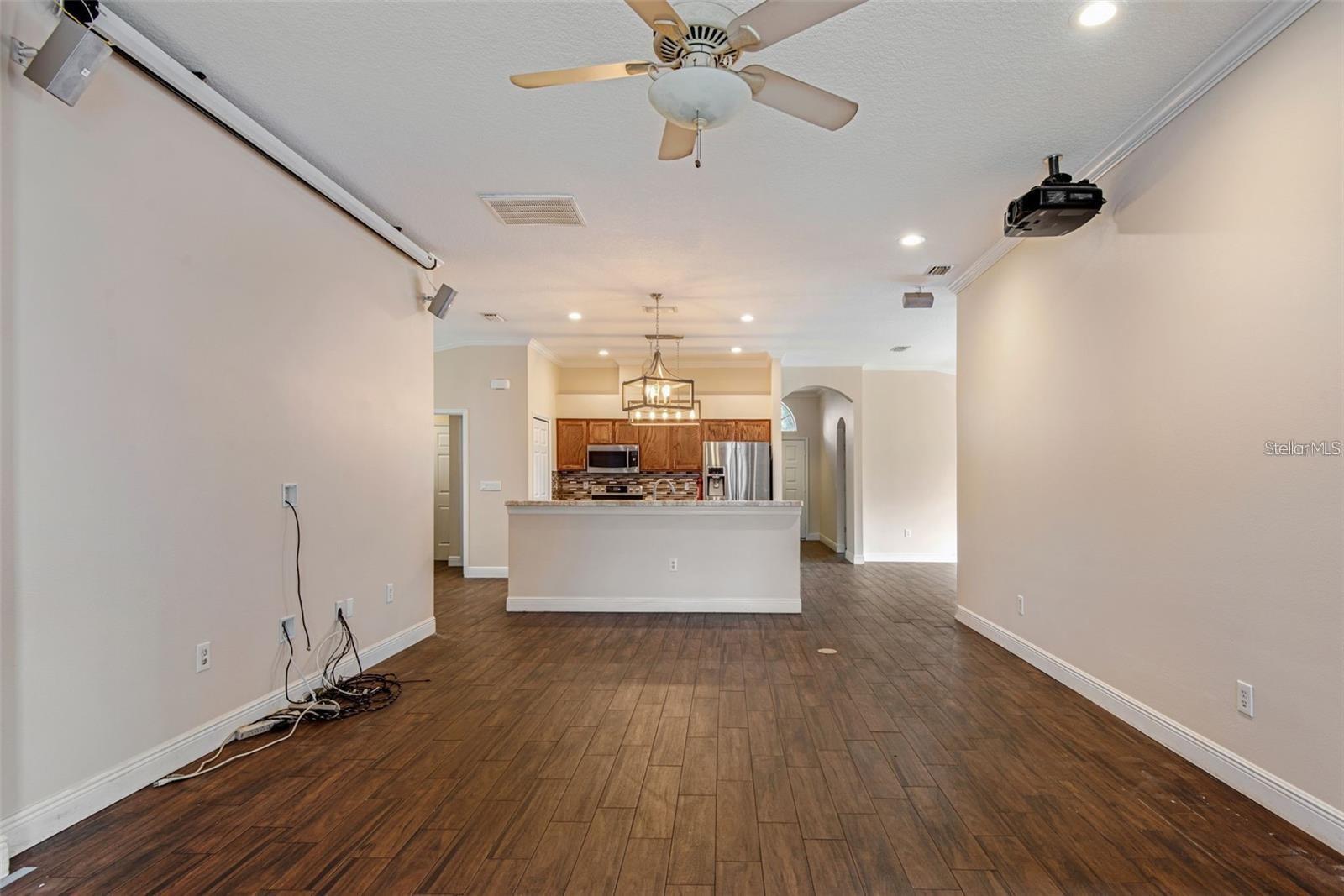 4007 HARBOR LAKE DR