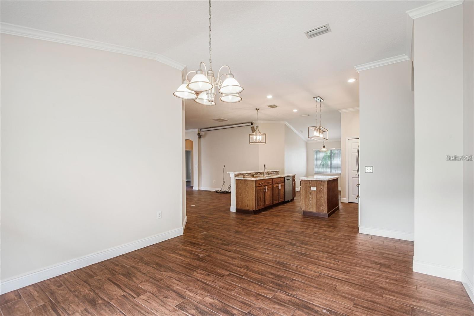 4007 HARBOR LAKE DR