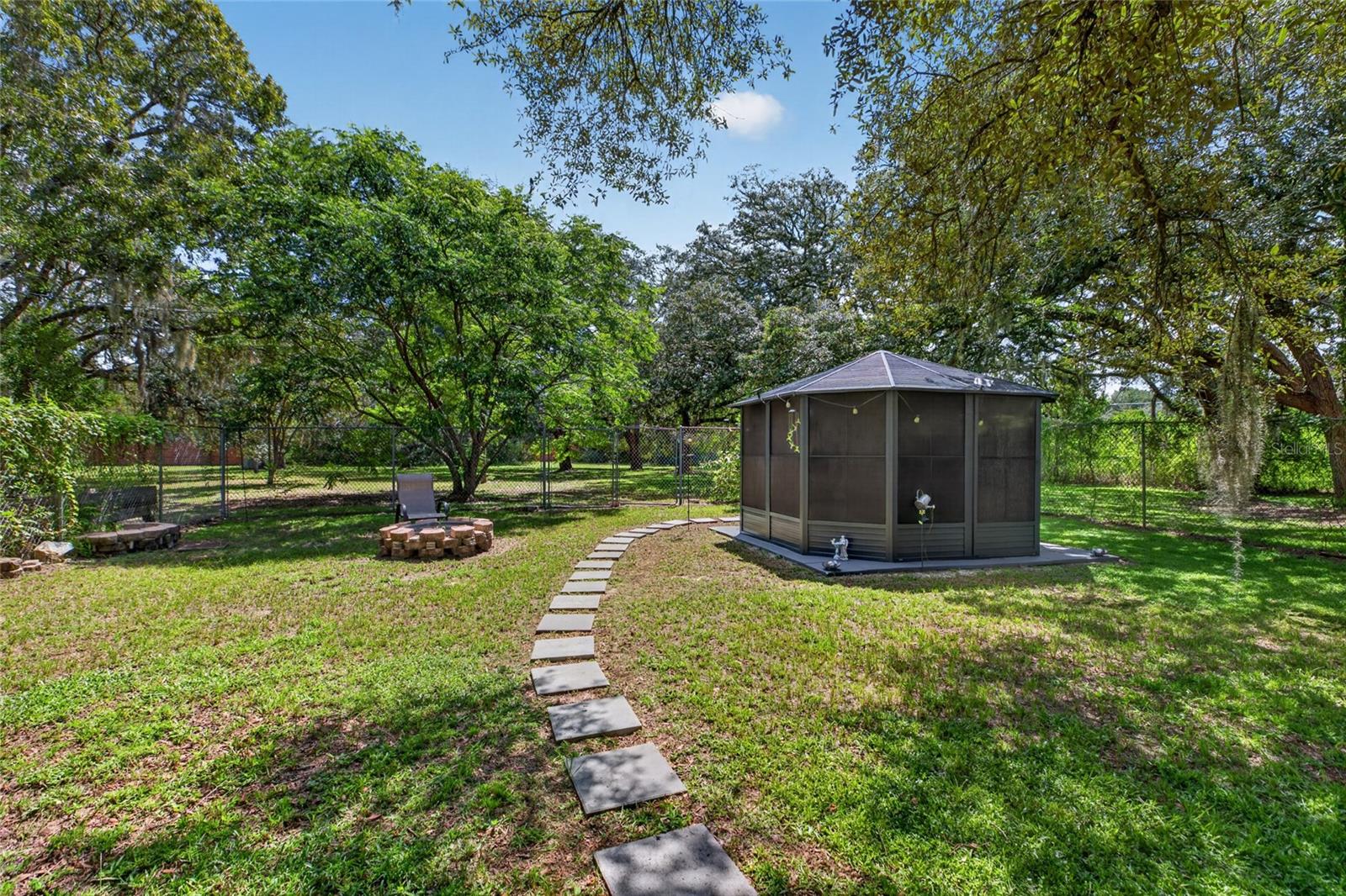 15620 HAYS RD
