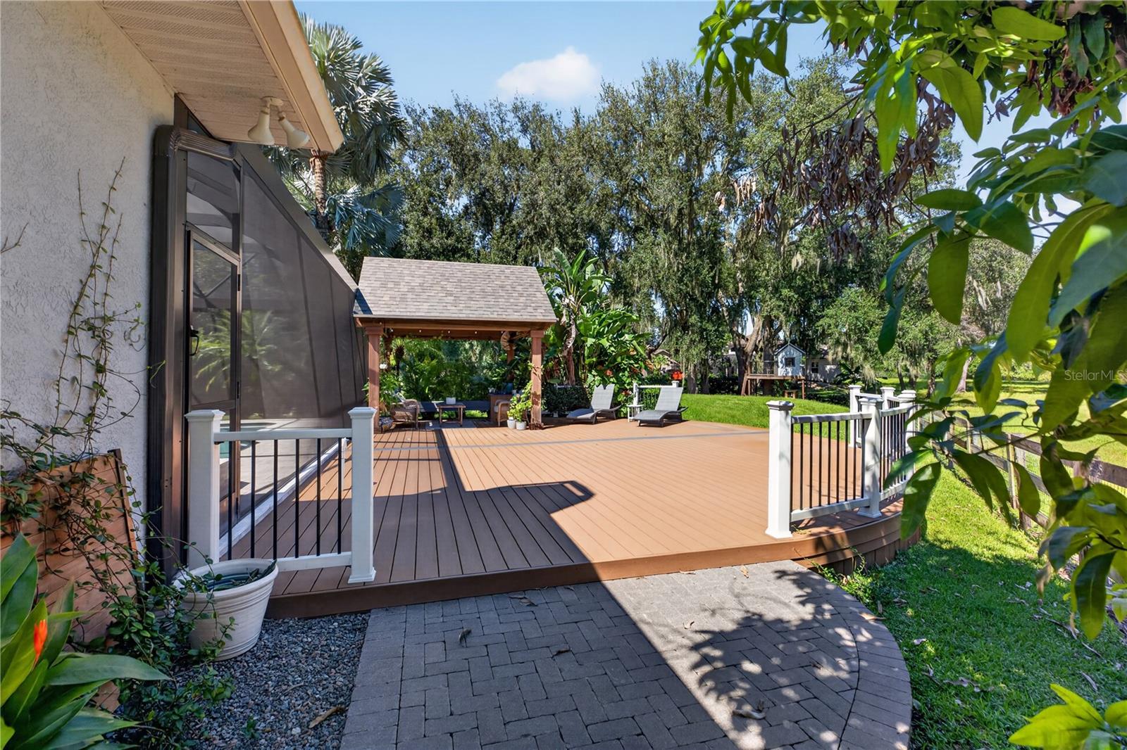 19601 EAGLE CREST DR