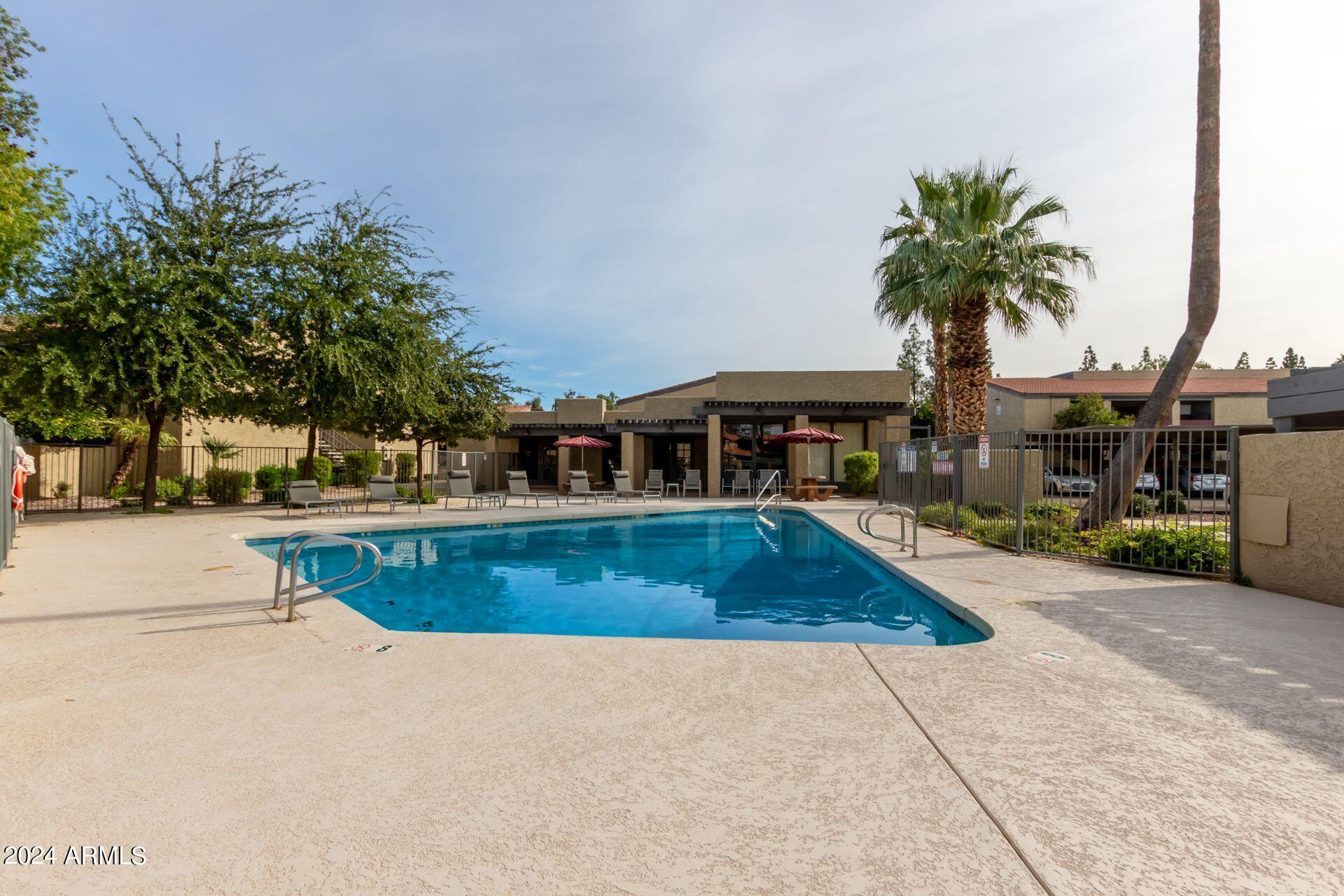1730 W EMELITA Avenue, 1101
