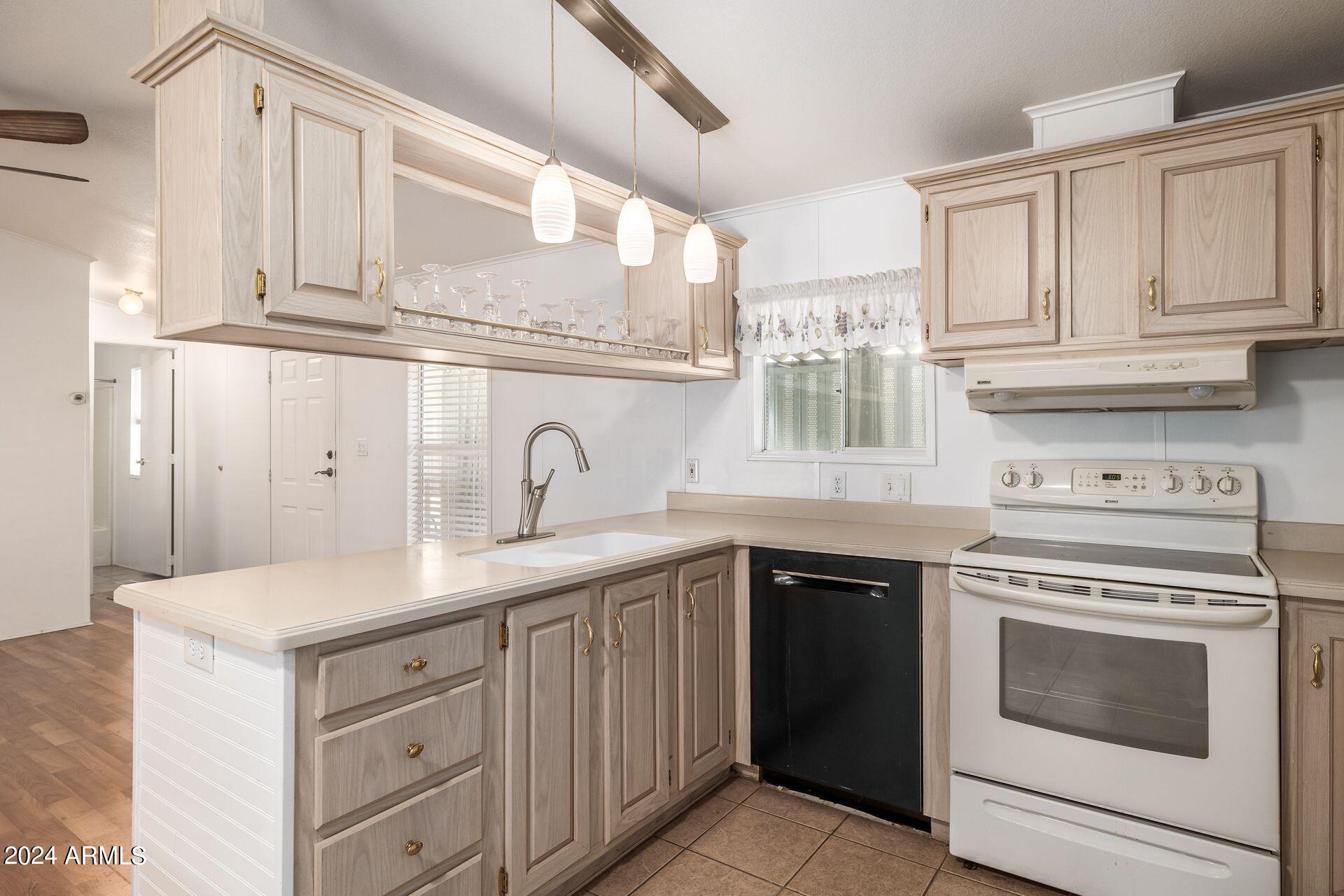 601 N HAYDEN Road 40