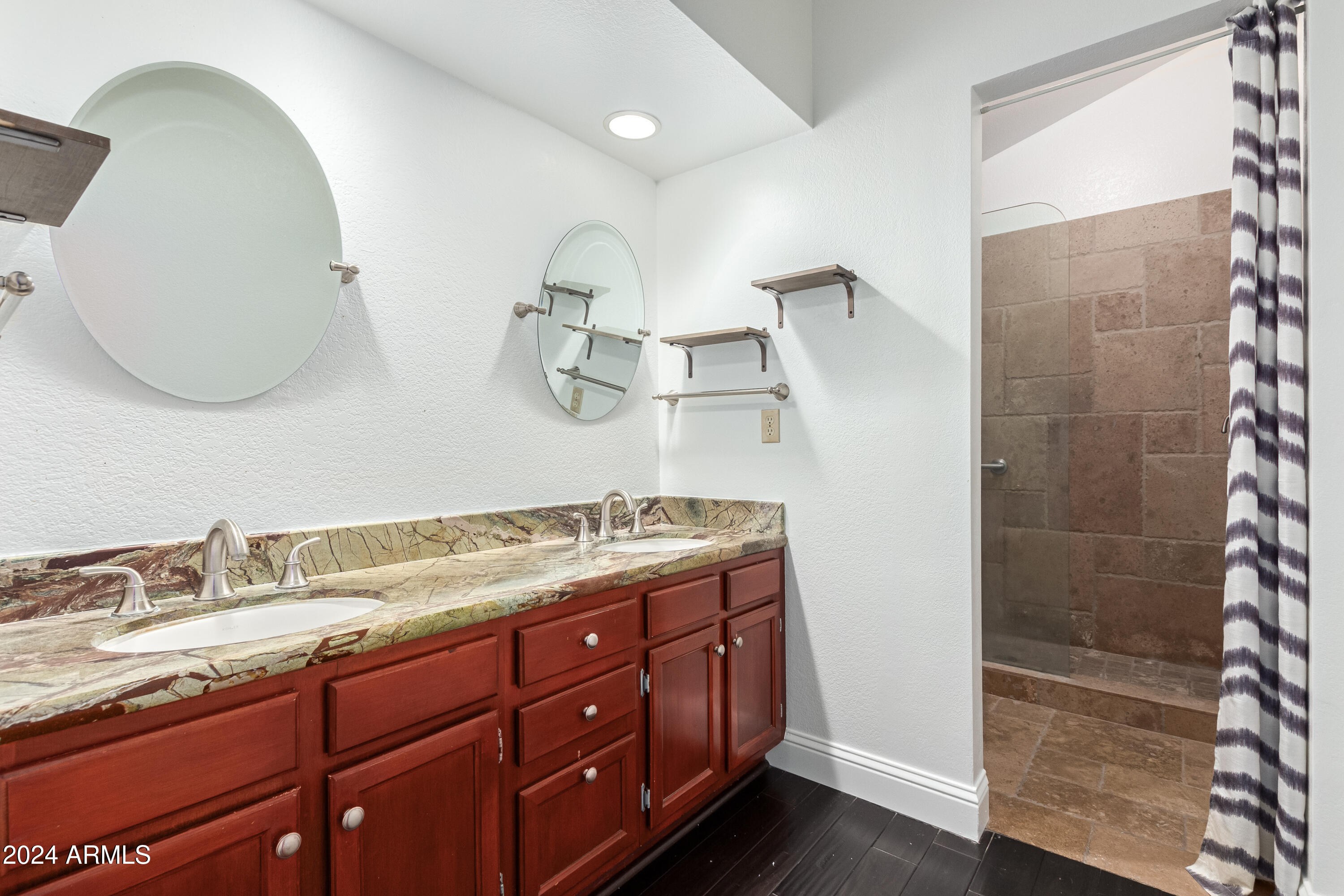 10622 S 40TH Place