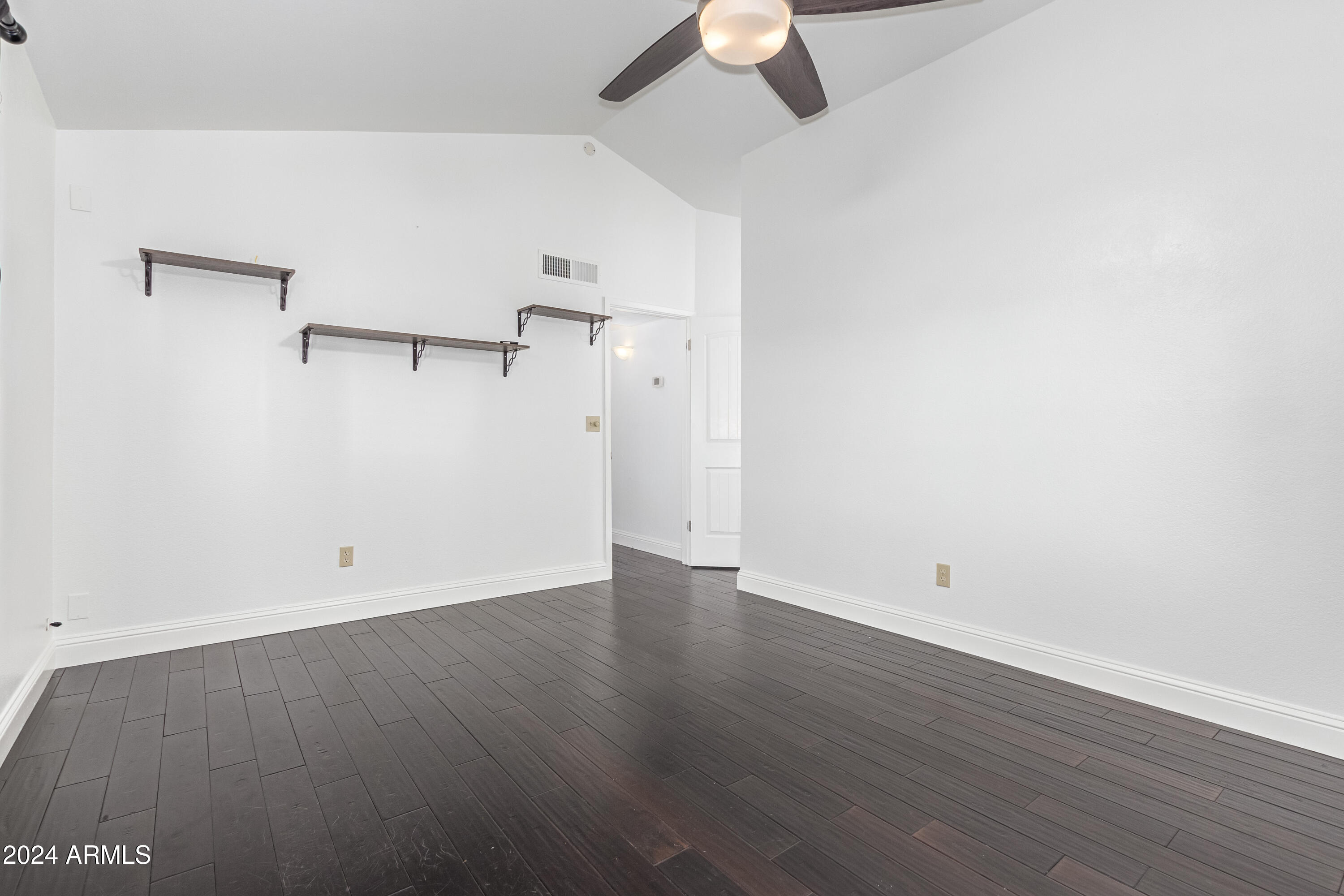 10622 S 40TH Place
