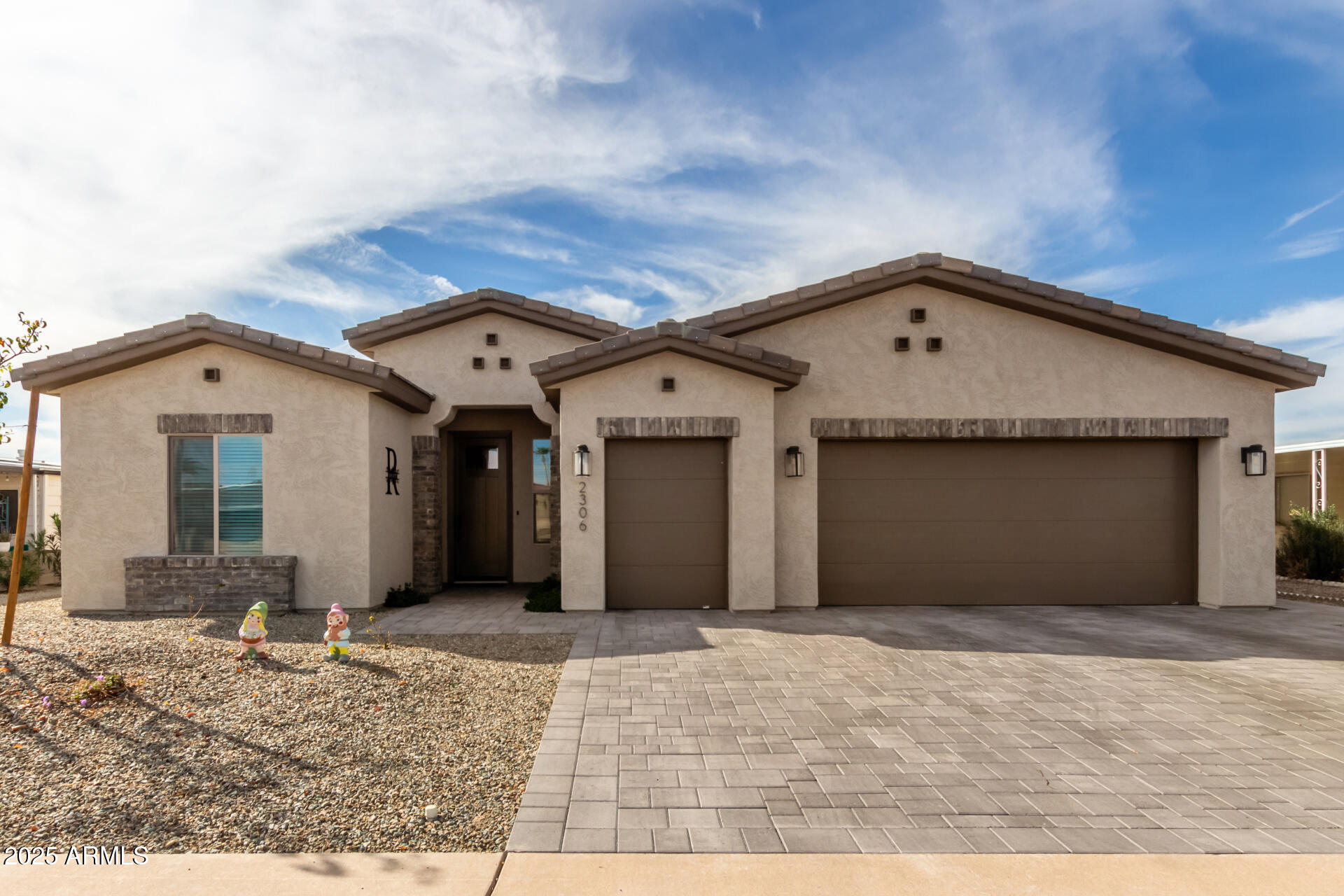 2306 N FLOYD Drive