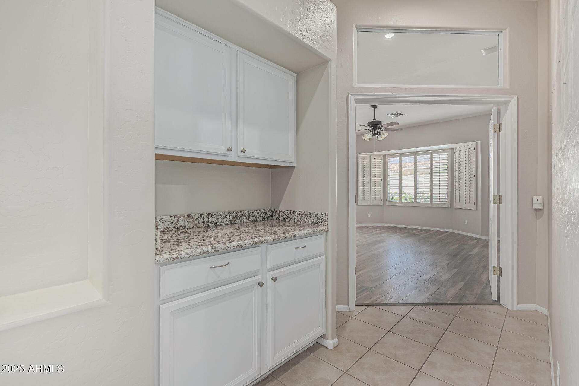 7130 E LAGUNA AZUL Avenue