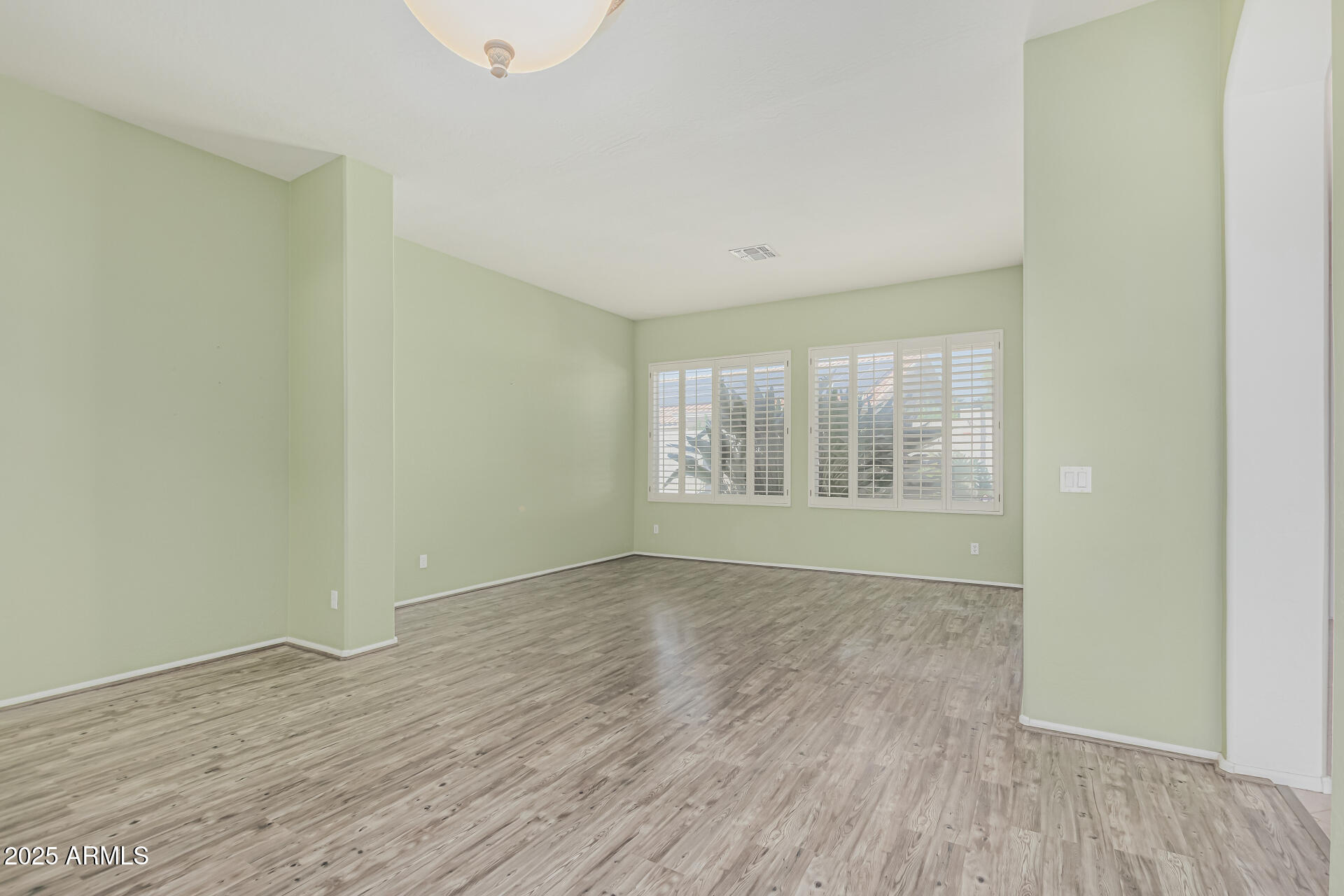 7130 E LAGUNA AZUL Avenue