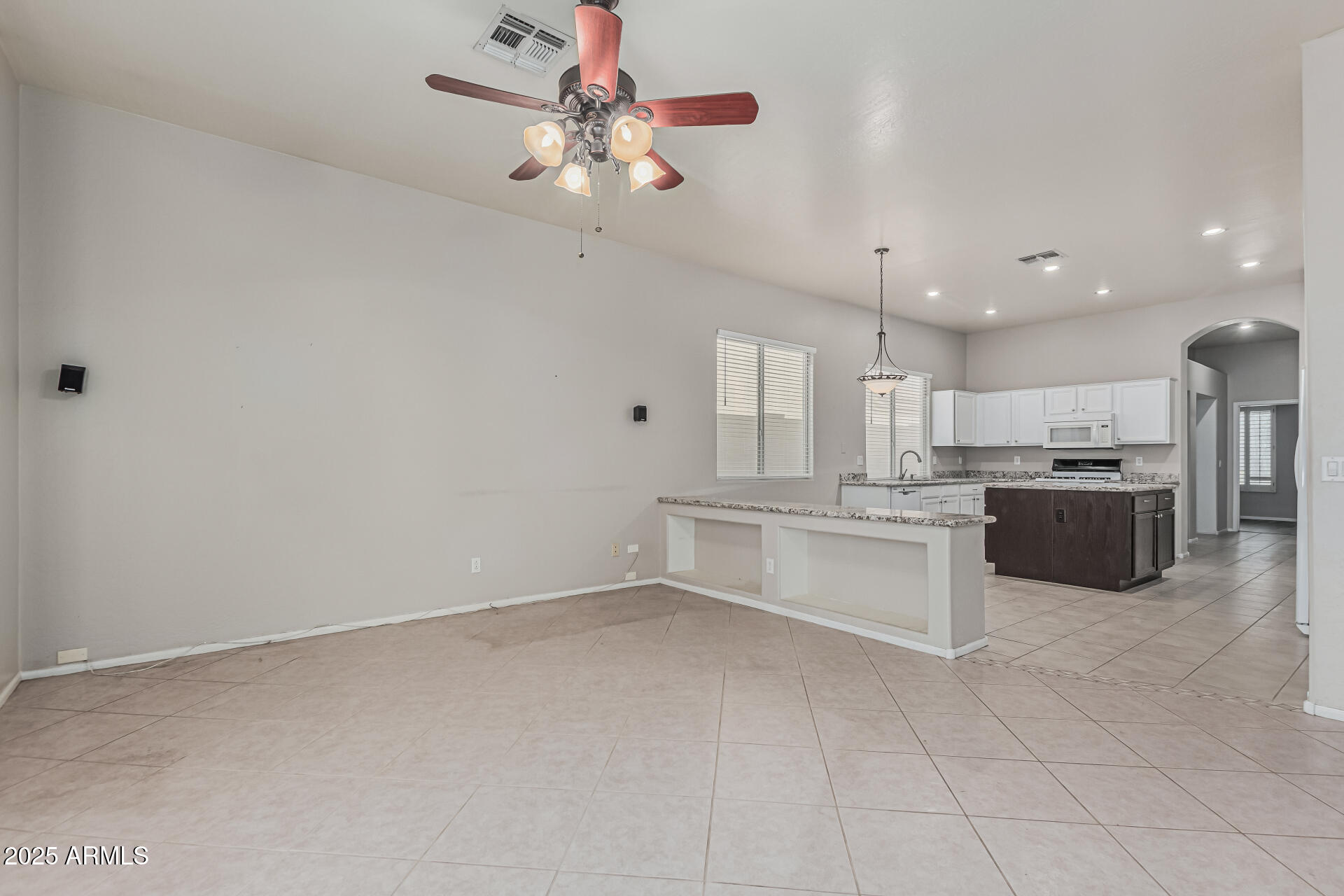 7130 E LAGUNA AZUL Avenue