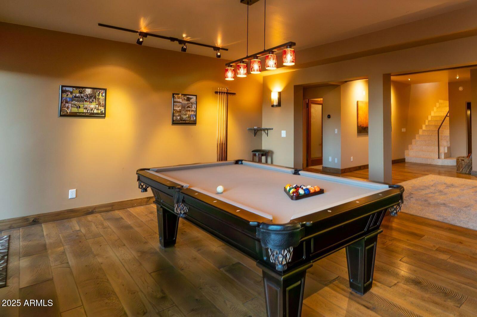 2702 E WILD ROSE Circle