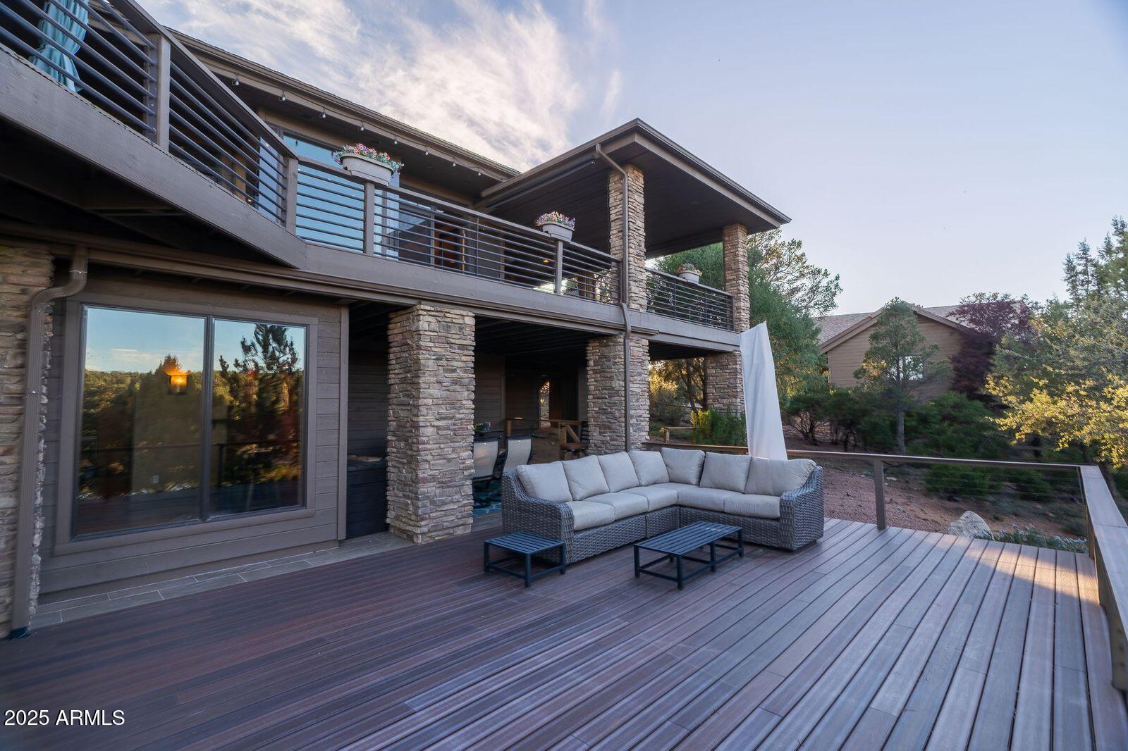2702 E WILD ROSE Circle